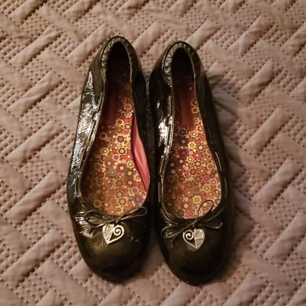 Black patent flats